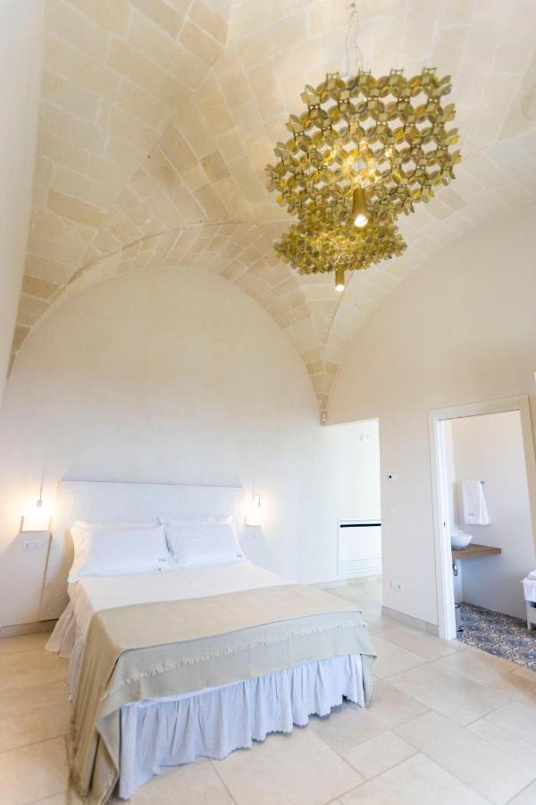 Dimora La Scaledda Bed and Breakfast Serranova Eksteriør billede